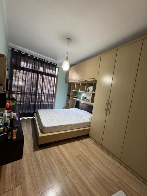 Vendesi appartamento 2+1+2 a Astir