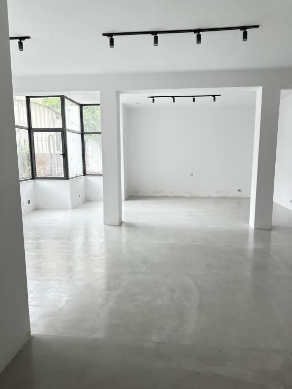 BUSINESS PREMISES FOR RENT NEAR THE CENTER OF TIRANA
