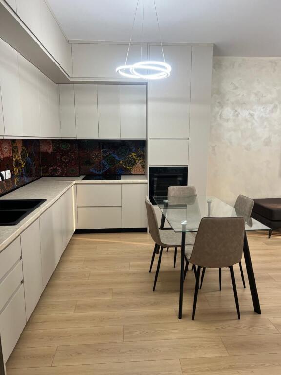 🏡 Appartamento 1+1 + parcheggio in affitto 📍 Via Jordan Misja – all'inizio della strada💶 800€/mese
