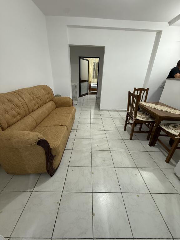 House for rent " Pazari i Ri"