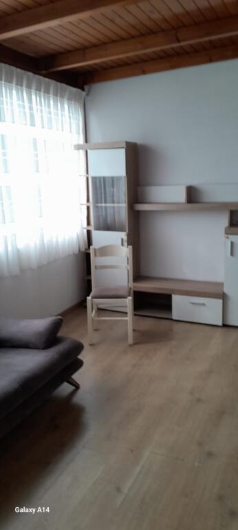 Affittasi Appartamento 2+1+1 Balcone