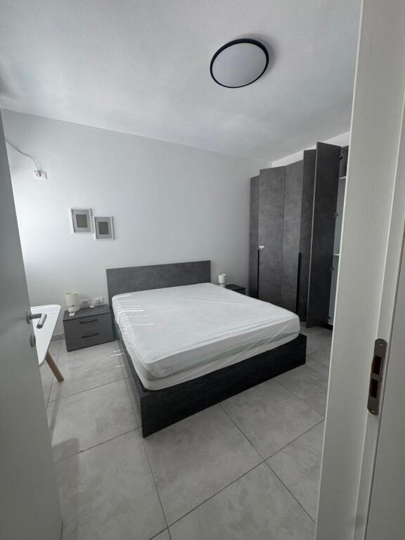 IN VENDITA APPARTAMENTO 1+1 📍 Spiaggia – Ruota Rossa, Durrës