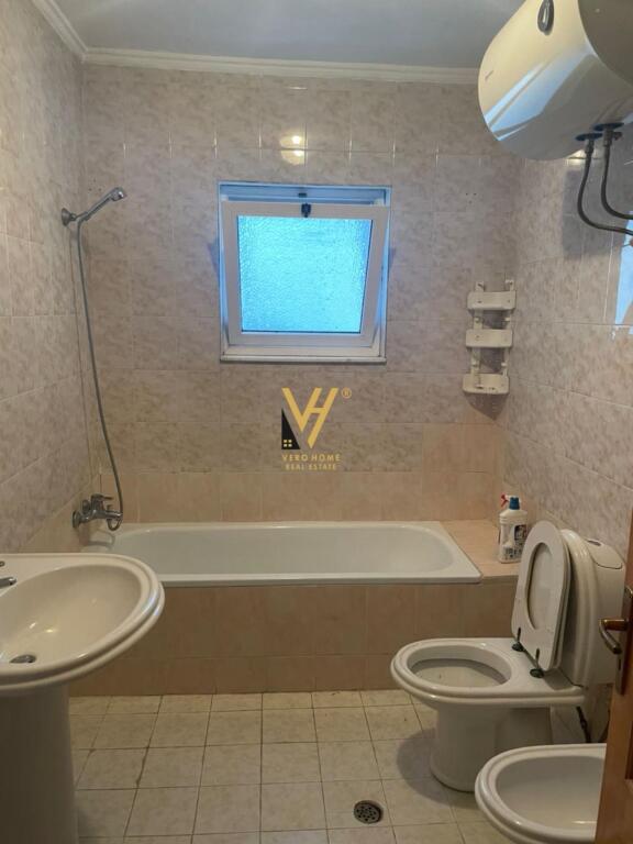JEPET APARTAMENT 2+1 ME QIRA NE LAPRAKE 700 EURO