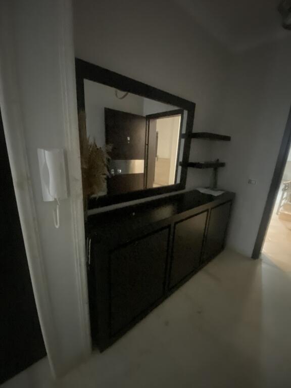 1+1, arredato presso l'hotel radison, lago secco, 600 euro