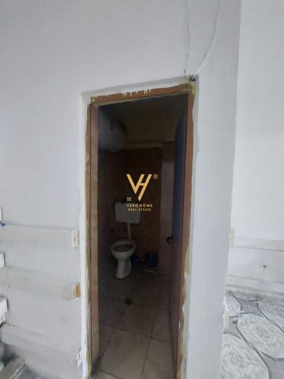 SHOP FOR SALE 50 M2 AT 5 MAJI 100,000 EURO