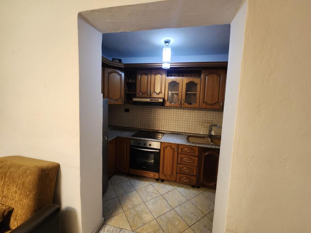 Affittasi 2+1 Ura e Insitutit 40.000 leke