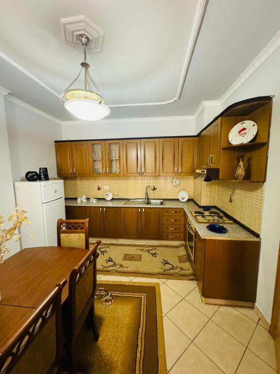Affittasi 2+1+1 ASTIR AL BAR ARTISTI 550€