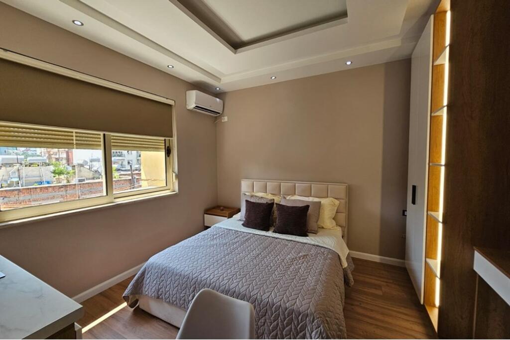 PROPERTY FOR AIR BNB----FOR RENT -- 6 STUDIOS AND 1 APARTMENT 1+1, IN BLLOK!