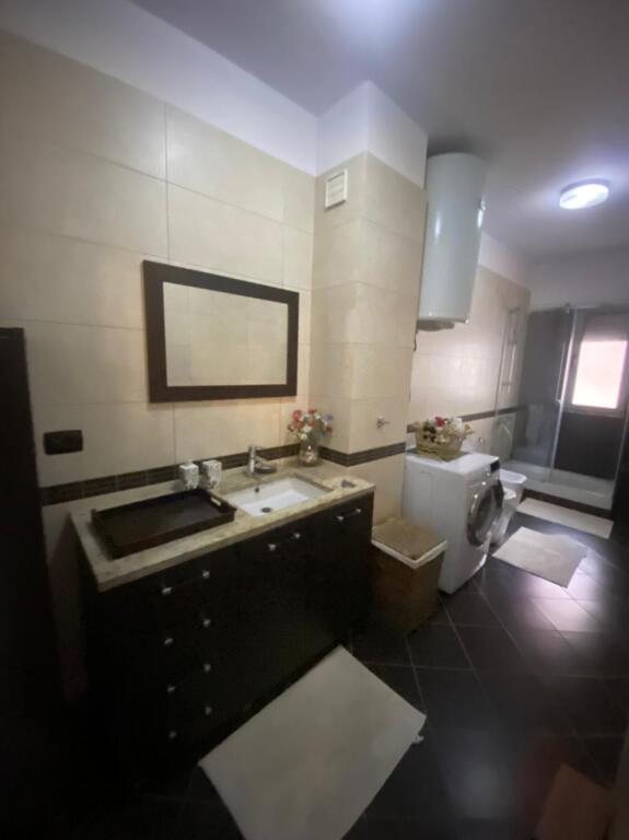 AFFITTASI 2+1+parcheggio Lago Secco 900€