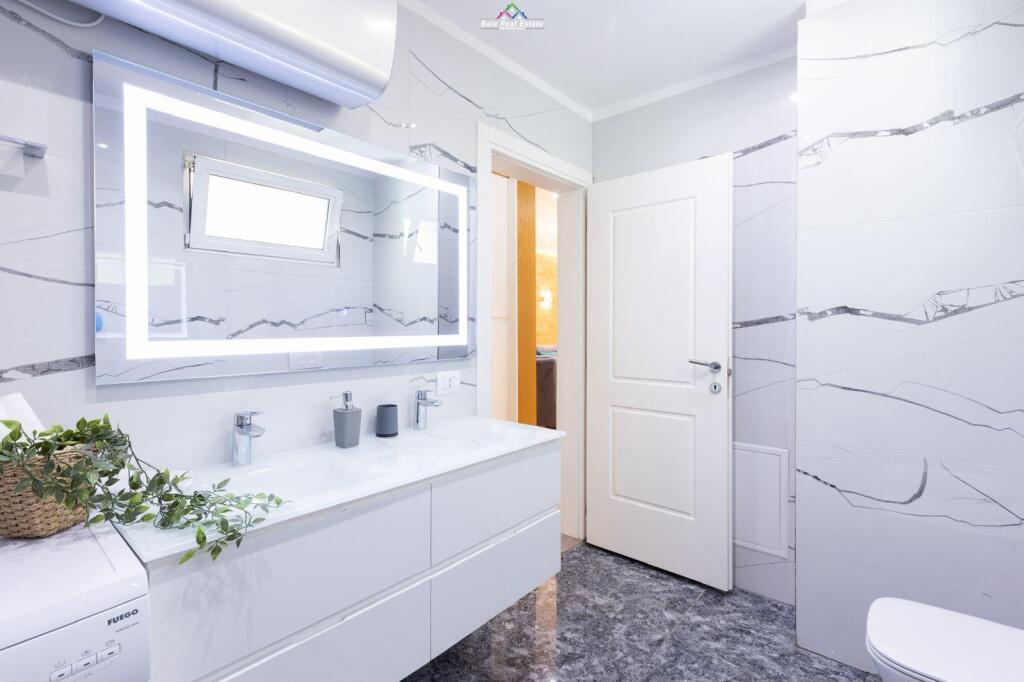 Appartamento in Vendita 2+1 a Zogu i Zi (ID B120727) Tirana
