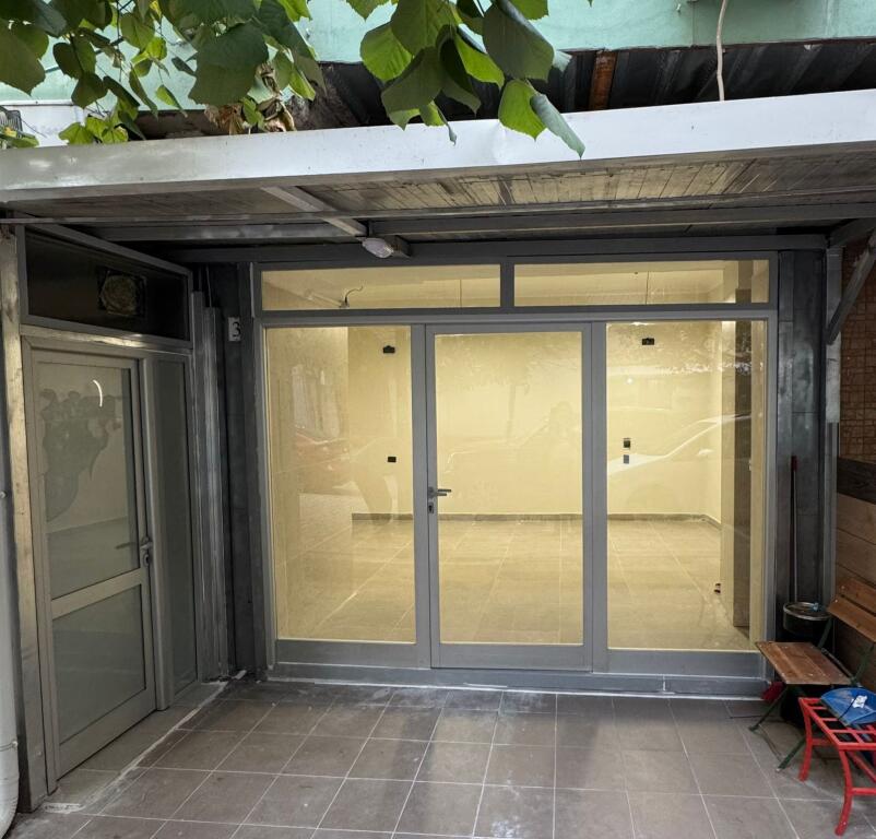 Shop 30m2 for rent at Irfan Tomini Street, Tirana
