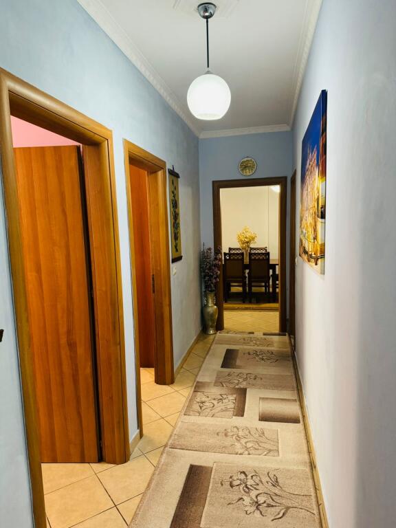 Affittasi 2+1+1 ASTIR AL BAR ARTISTI 550€