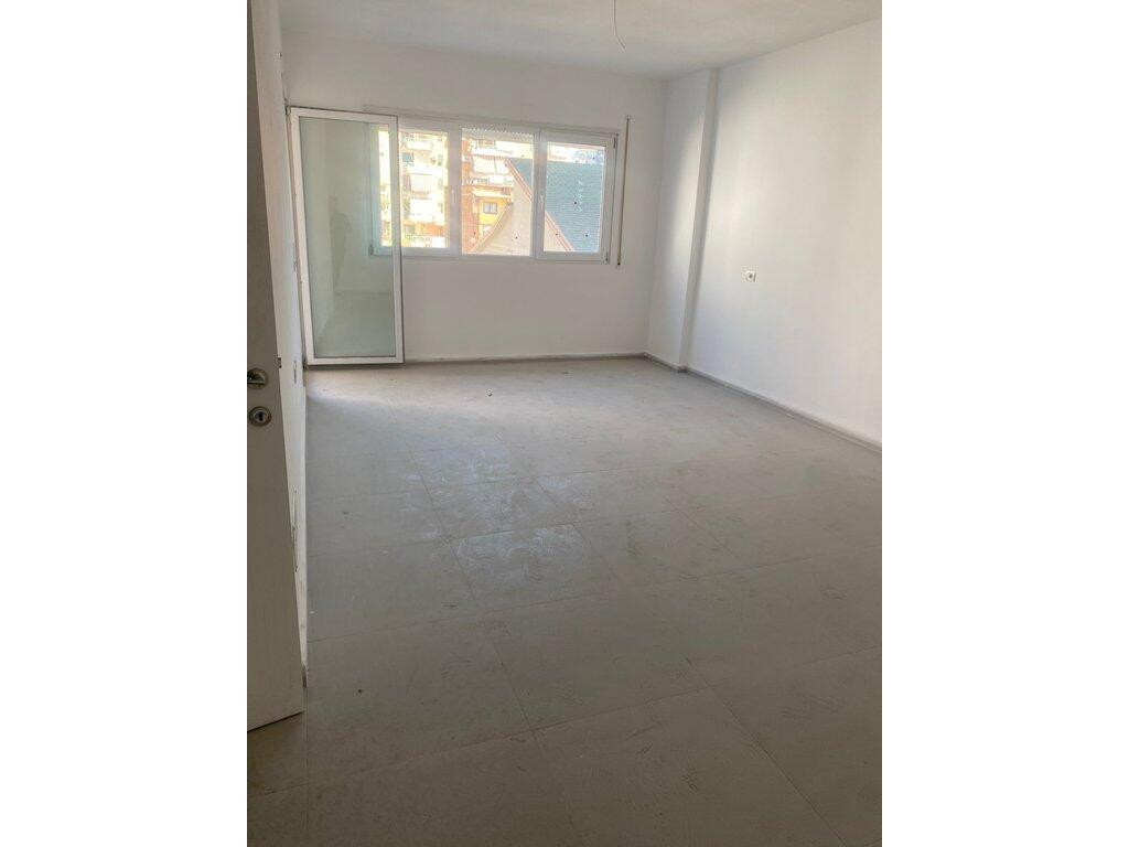 VENDESI APPARTAMENTO 1+1 PAZARI I RI