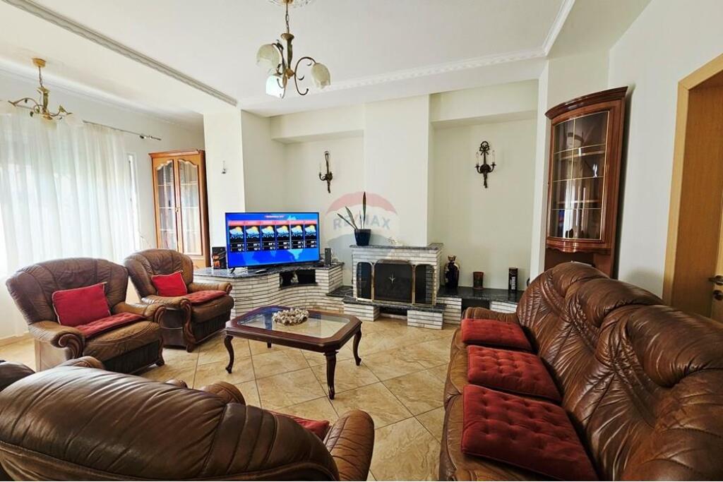 Apartament 2 +1 me qira prane Shkolles se Baletit!