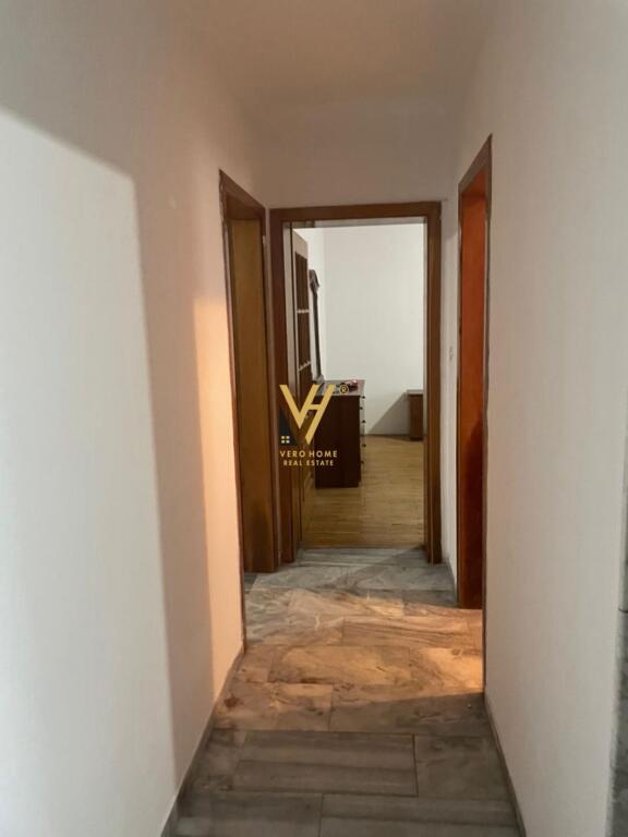 JEPET APARTAMENT 2+1 ME QIRA NE LAPRAKE 700 EURO