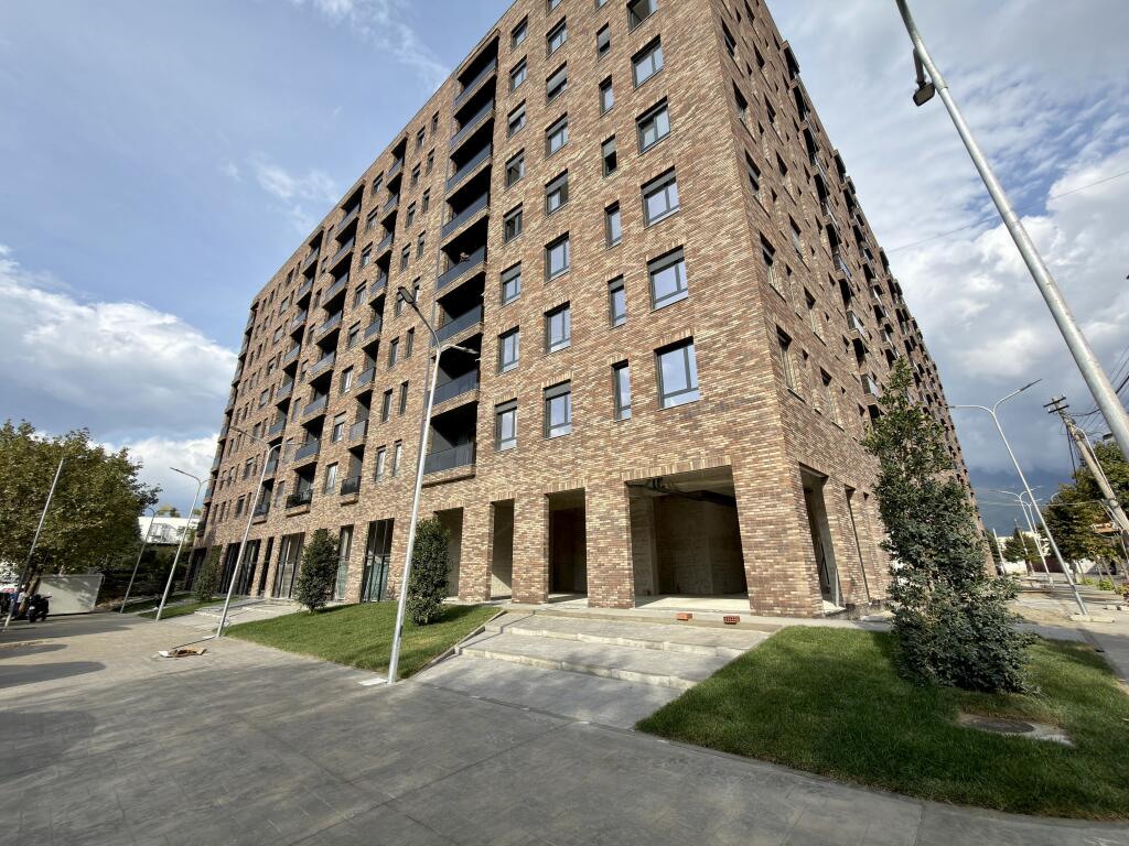 📣 Appartamento 2+1+2 in vendita 📍 Via 5 Maji, Tirana – zona molto richiesta ✨