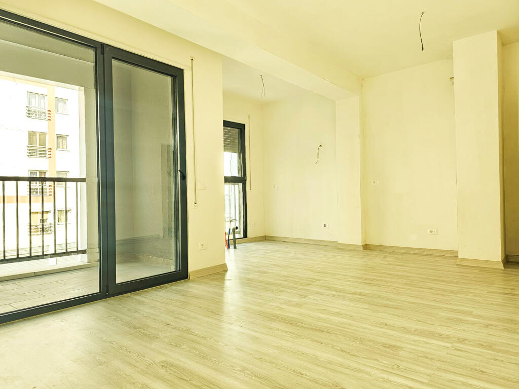 VENDESI APPARTAMENTO 3+1+2 – NUOVO BOULEVARD