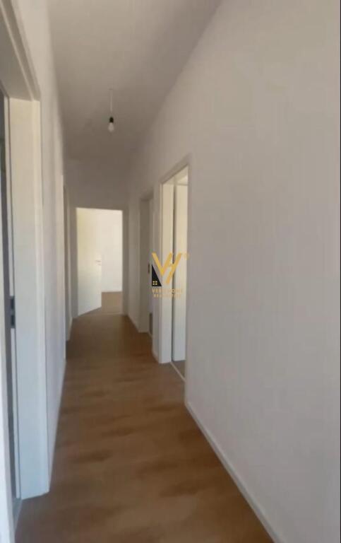 JEPET APARTAMENT 3+1+2+BLK ME QERA NE ALI DEM 600 EURO
