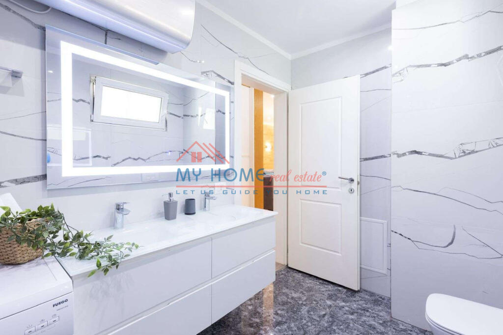 Apartment 2+1+2 for sale Zogu i Zi in Tirana