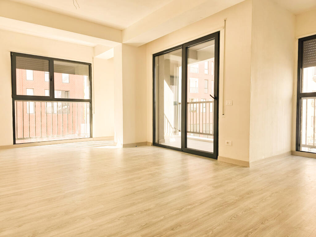 VENDESI APPARTAMENTO 3+1+2 – NUOVO BOULEVARD