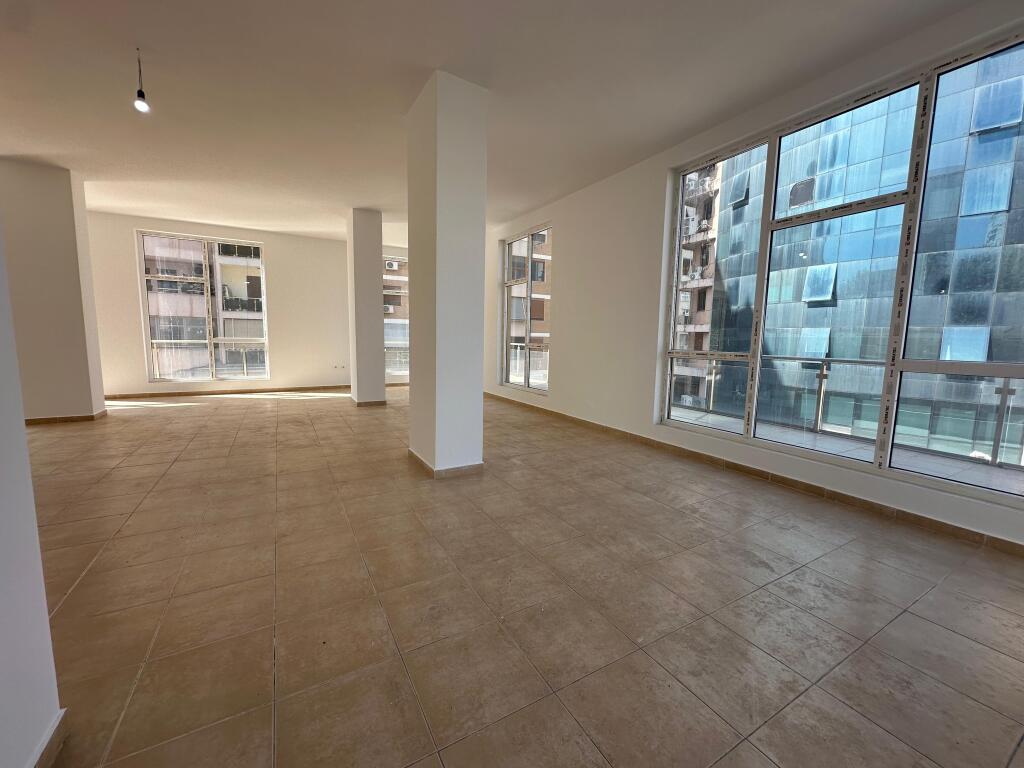 🏢Locale Commerciale in Affitto | 📍Usluga, Stazione Ferroviaria