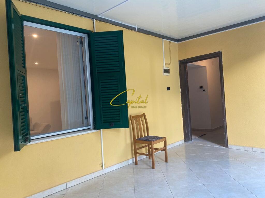 APARTAMENT ME QERA 1+1 ISH FUSHA AVIACIONIT 500 EURO