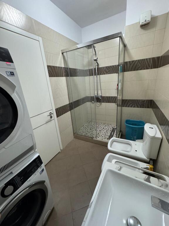 Vendesi appartamento 2+1+2 a Astir