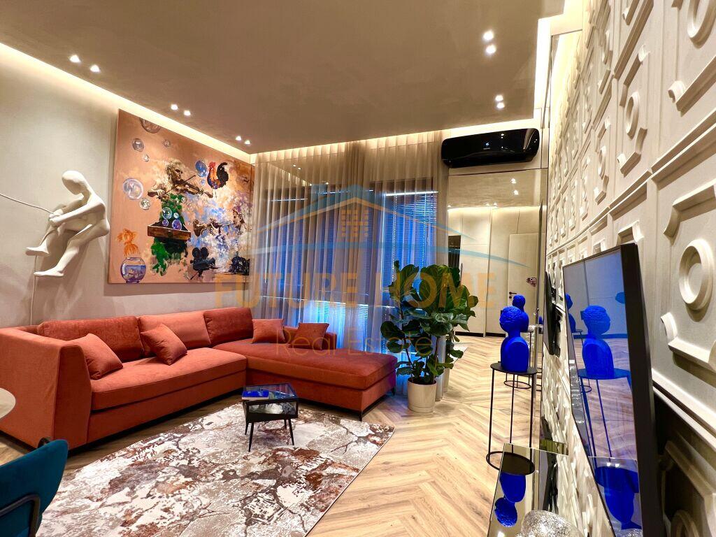 Affitto, Appartamento 1+1, Square 21, Tirana.