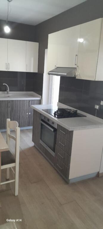 Affittasi Appartamento 2+1+1 Balcone