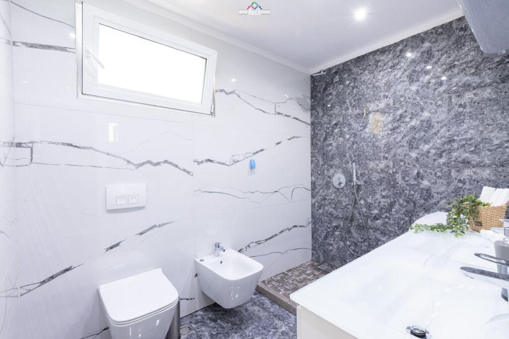 Appartamento in Vendita 2+1 a Zogu i Zi (ID B120727) Tirana