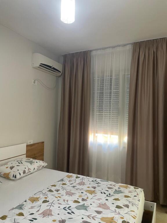Qera Apartament Sistemin 1+1 me ballkon te madh  PAMJE DETI SEA VIEW 🌊📍Ura Dajlanit, PLAZH  • 400€ ✅