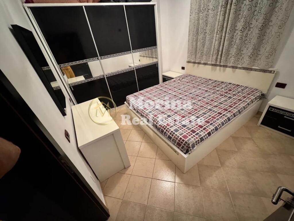 Qera, Apartament 1+1, Laprakë, 500 euro/muaj