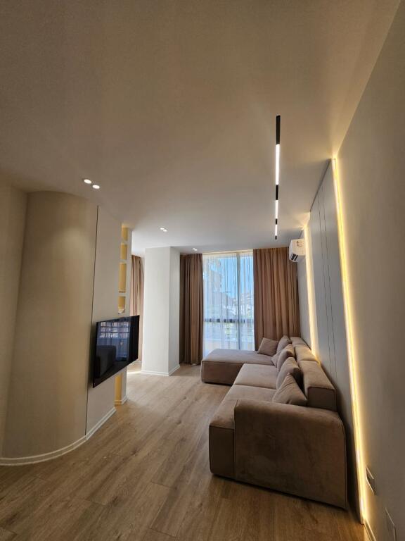 Shitet Ultra Apartament 2+1+1wc/bllk,📍Tek 21-dhjetori (MARKET JOENA) | Cmimi: 243.000€
