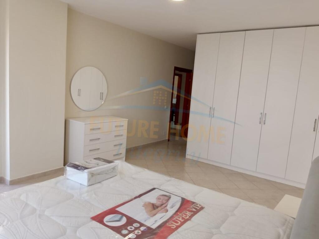 Qera, Apartament 2+1+2, Unaza e Re, Tiranë.