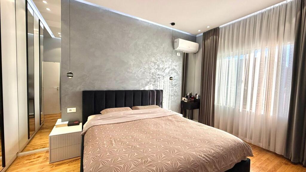 FOR SALE: UNIQUE PENTHOUSE 🔥(250 m2) *(📍 Fresk- Qesarake) WITH SUPER VIEW OF TIRANA || 300,000 Euro || Furnished with super Quality 🏡