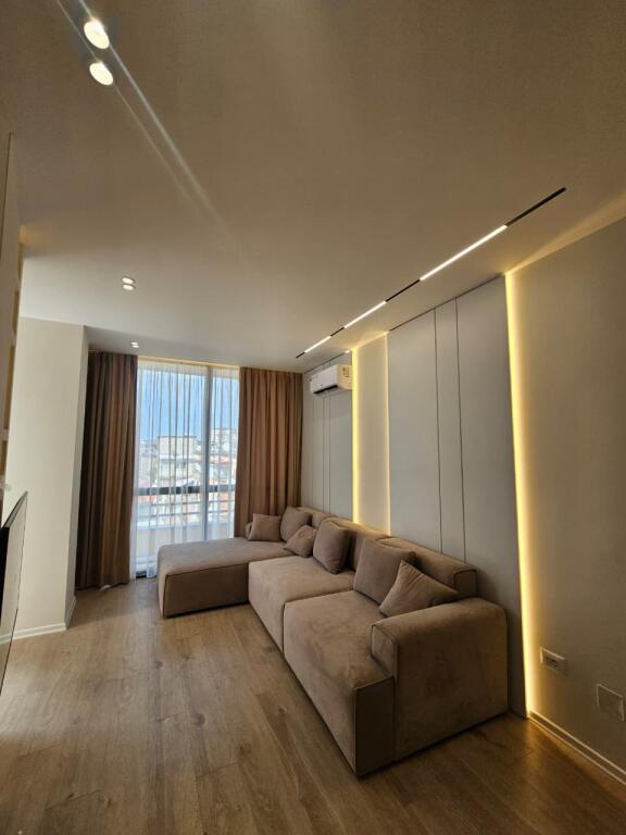 Shitet Ultra Apartament 2+1+1wc/bllk,📍Tek 21-dhjetori (MARKET JOENA) | Cmimi: 243.000€
