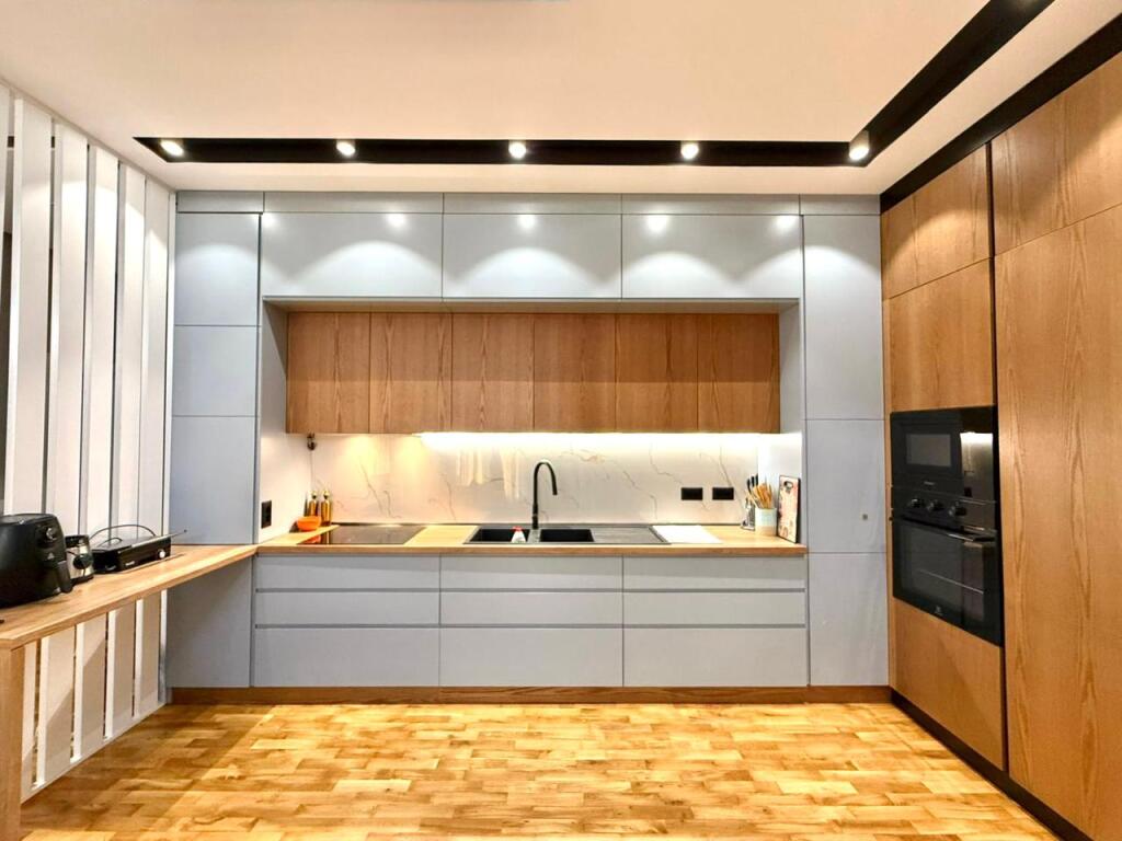 FOR SALE: UNIQUE PENTHOUSE 🔥(250 m2) *(📍 Fresk- Qesarake) WITH SUPER VIEW OF TIRANA || 300,000 Euro || Furnished with super Quality 🏡