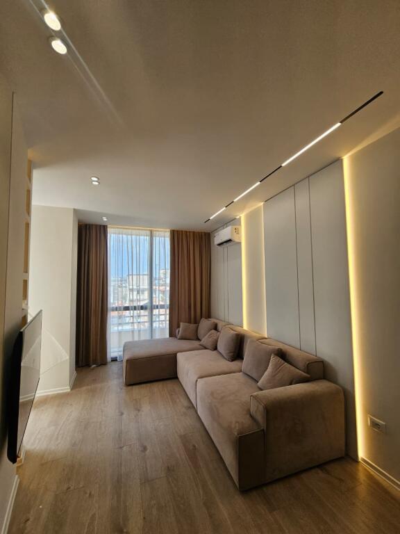 Shitet Ultra Apartament 2+1+1wc/bllk,📍Tek 21-dhjetori (MARKET JOENA) | Cmimi: 243.000€
