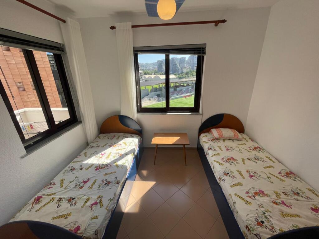 AFFITTASI APPARTAMENTO 2+1+2, VIA KOSOVARËVE!