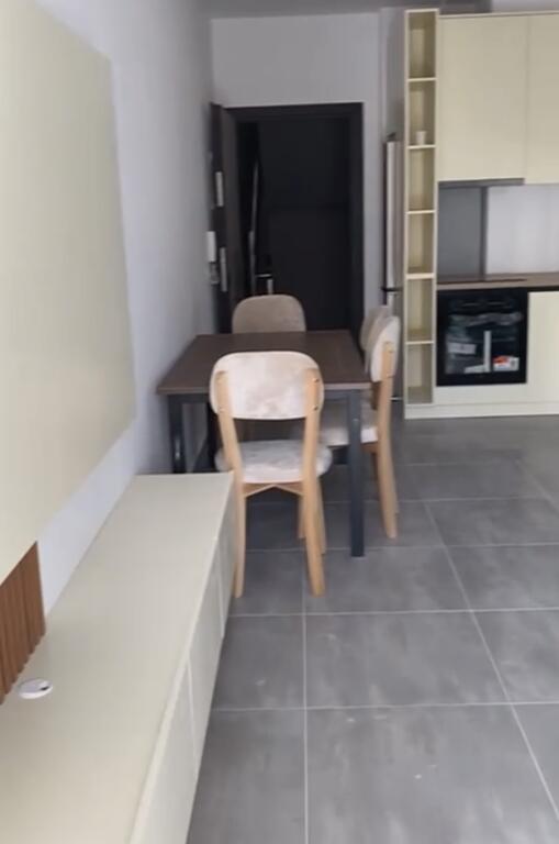 Jepet me qira apartament 1+1 MINE PEZA 700€