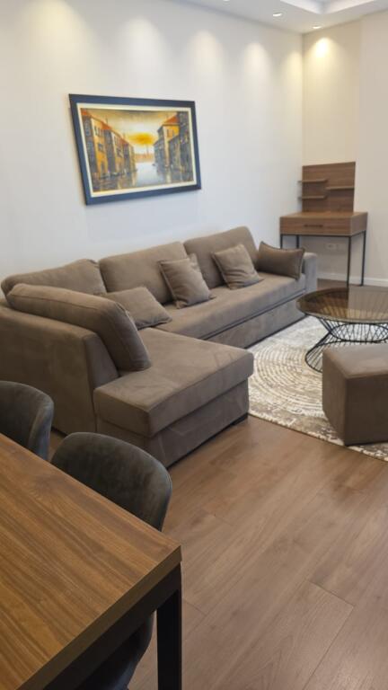 Apartament 1+1 me Qera tek Square 21