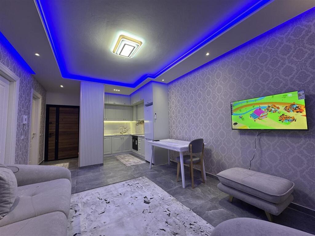 JEPET ME QIRA 1+1 TE UNIVERS CITY 500 EURO