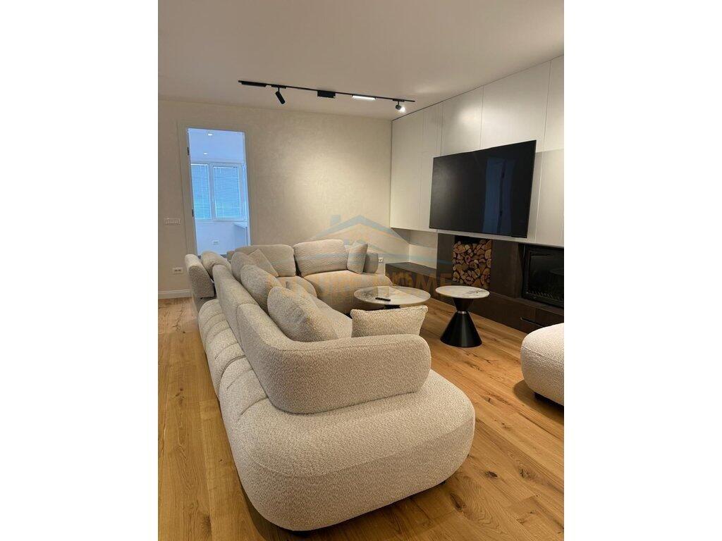 PENTHOUSE 3+1+3 FOR SALE NEAR THE DRY LAKE