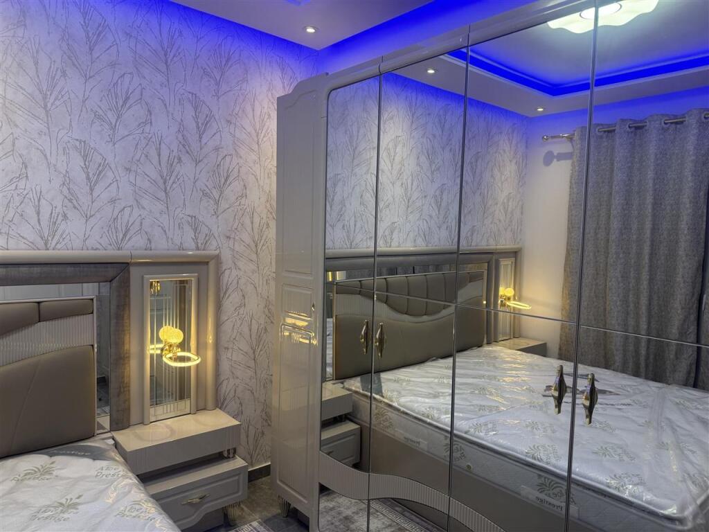 JEPET ME QIRA 1+1 TE UNIVERS CITY 500 EURO