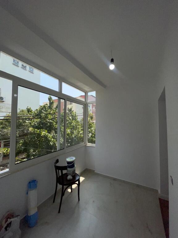 Super appartamento 2+1 in via Kavaja (dietro Globe)