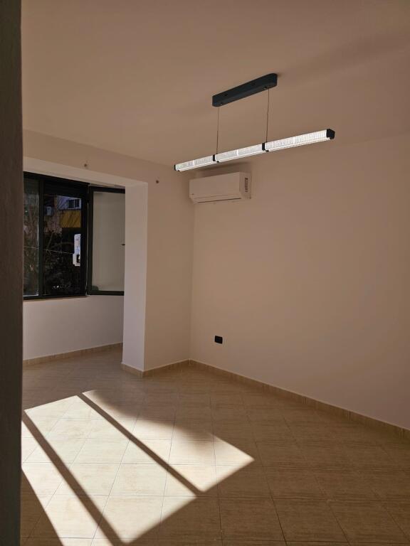 1+1 apartment for rent for office by the road near the Ballet School