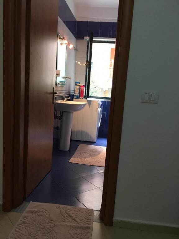 Apartment 1+1 for rent at the Paris Commune/ Eleonora (45,000 Leke)