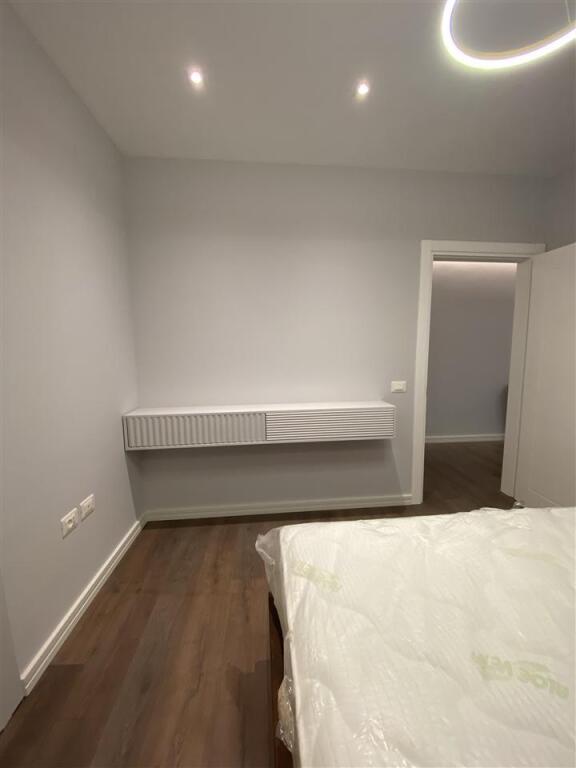 Appartamento 2+1 in affitto a Liqeni i Thate 80.000 leke