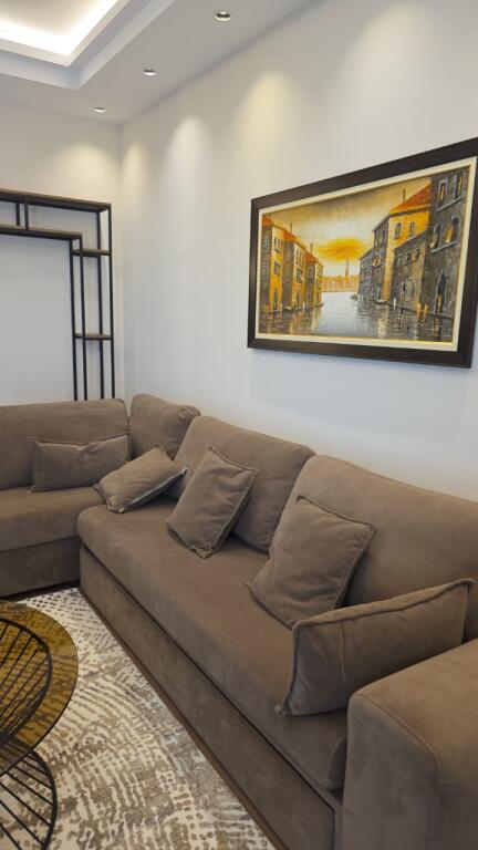 Apartament 1+1 me Qera tek Square 21