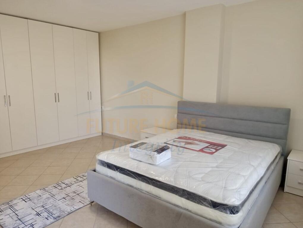Qera, Apartament 2+1+2, Unaza e Re, Tiranë.
